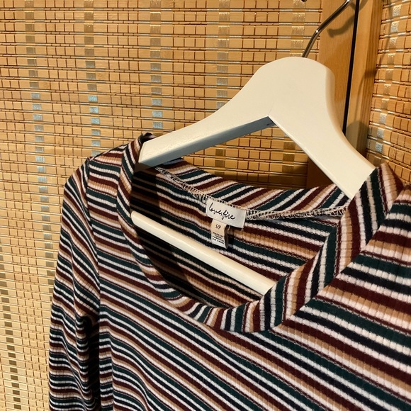 Deep-tone Candy Striped Long Sleeve Dress - Picture 2 of 4